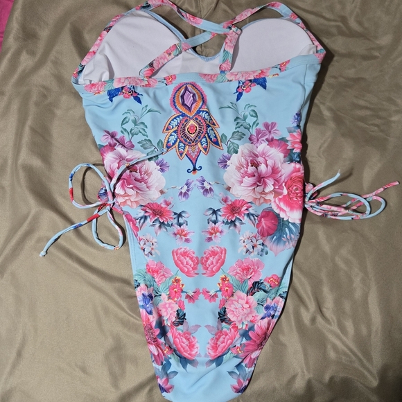 Floral One-Piece Plus Size Swimsuit - Picture 2 of 3